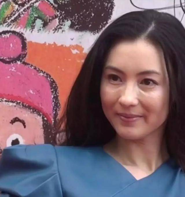 張柏芝真實未P圖，眼部問題很顯眼,有多少似「河馬」