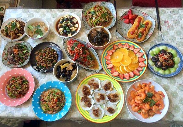 飯前喝湯還是飯後喝湯？營養師：過年喝湯時，不要犯3個錯誤