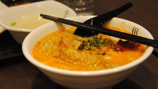 馬來西亞街頭最常見的10道「硬菜」，東南亞味十足，當地人很愛吃