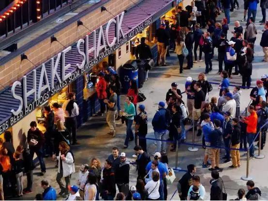 美國網紅級品牌Shake Shack空降魔都｜又要騙我吃漢堡了