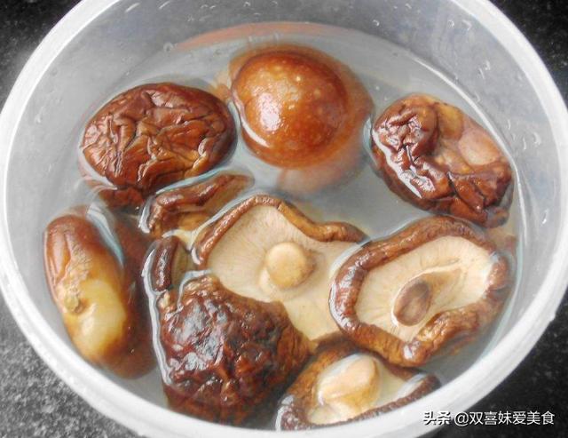 簡單懶人版佛跳牆，做法用料超簡單，省錢又不失大氣，請客面子足