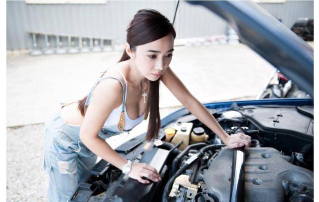 台灣最美性感女賽車手，身材好到爆，車技一級棒
