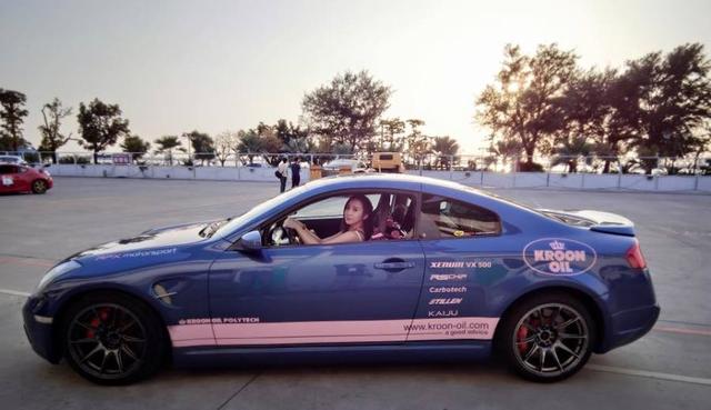 台灣最美性感女賽車手，身材好到爆，車技一級棒