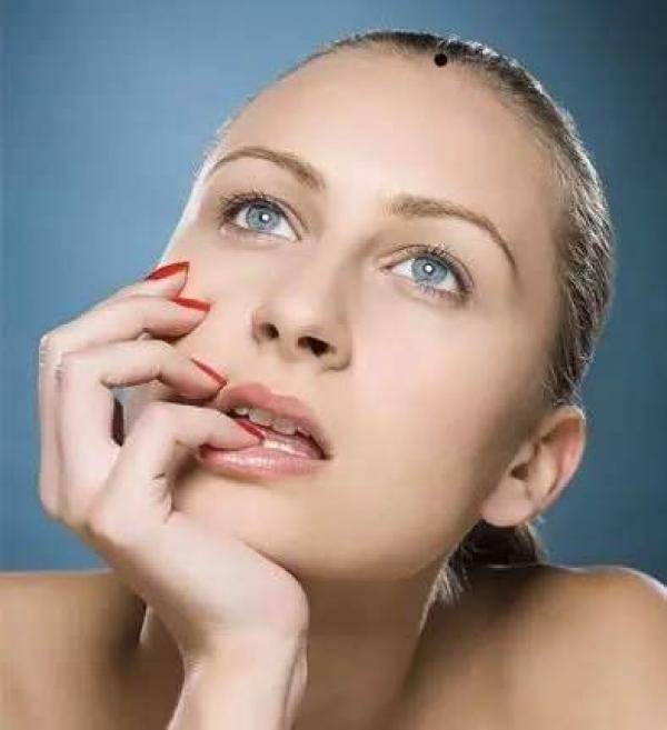 看看你身上這10處有痣嗎？只要有一個，恭喜你了，今生註定發達 