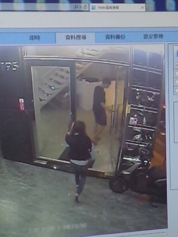 超正女友包他吃住還送上萬名錶！看到「監視器畫面」卻讓她崩潰痛哭...無恥渣男網肉搜！