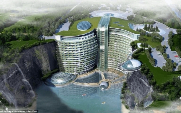 「破坑」大翻身！設計師把這坑改建成「華麗五星級酒店」，「水下客房」富豪們都搶著要住！