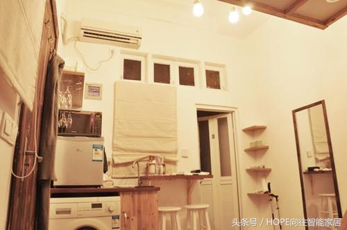 男子租「不到4坪」破爛房一個月後實在忍不了！他動手將它爆改成「複式小家」，房東樂到開花！