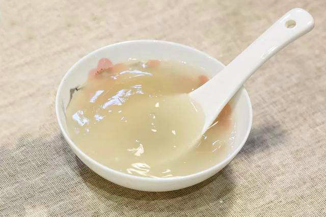 枸杞和它搭配，是肝臟的「解毒水」，常喝補氣補虛，遠離肝病煩擾