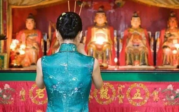 心地越善良，長相越年輕漂亮！【相由心生】