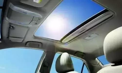 最沒用的汽車配置，一年用不了幾次，老司機：因為你不會用