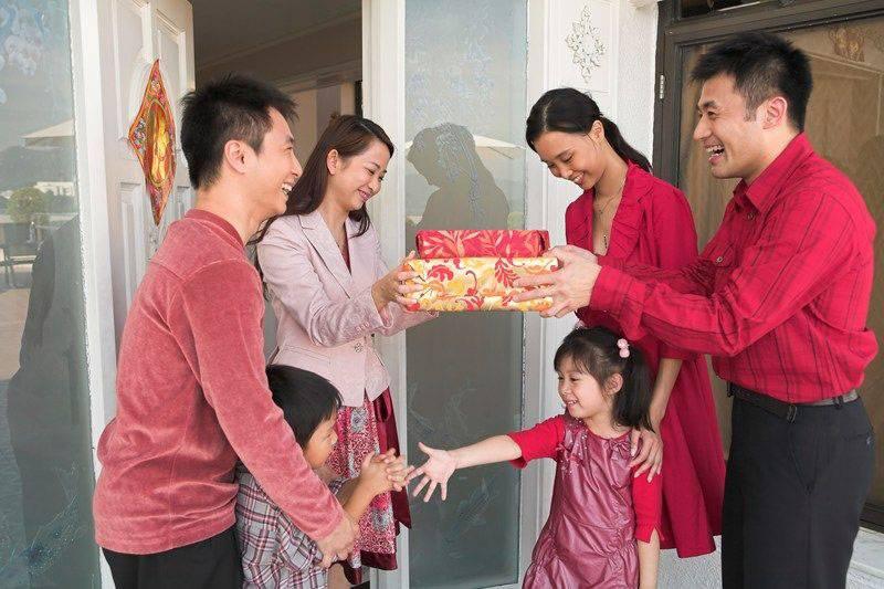大馬人在春節過年時常做錯的8件事，福倒了原來不能隨便貼？！