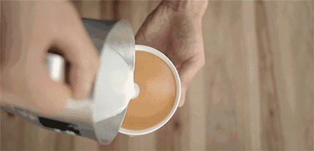 「星巴克」店員不敢說的秘密！「這一杯」千萬不能點…！