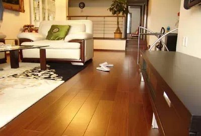神！「清紗窗」居然只需要一張便宜的紙..絕不沾手！20個大掃除必備的清潔小竅門！