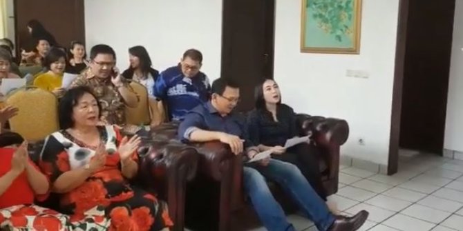 承認娶21歲保鑣美女 鍾萬學：我媽已不能照顧我了