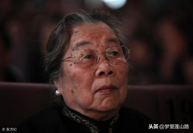 前夫有難，她轉身離婚，後夫有難，她同甘共苦，實在是令人費解