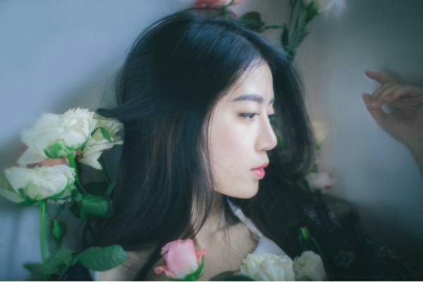 我說老婆，就算我一月掙十萬也養不起你娘家人，咱們還是離婚吧！