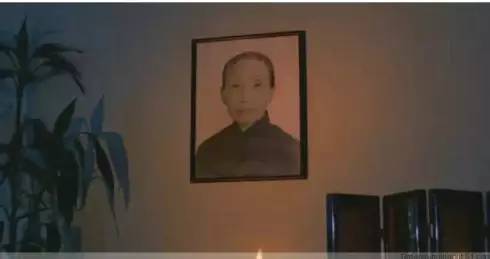 頭七回魂夜，逝世亡母從地獄回來告訴女兒一個秘密，驚醒所有世人