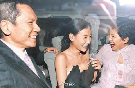產後回歸？張柏芝傳「耍大牌惹到她」被踢出演藝圈，16年感情決裂狂酸：「她先搞清楚孩子爸是誰」！