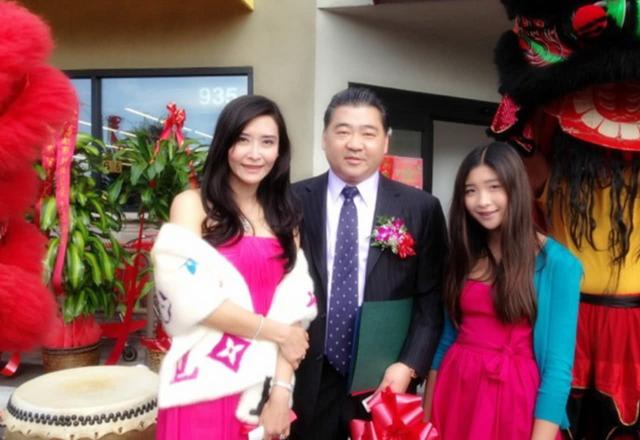《東成西就》五大美女近照：張曼玉美貌崩塌，王祖賢新照宛如少女，而她才是【人生贏家】
