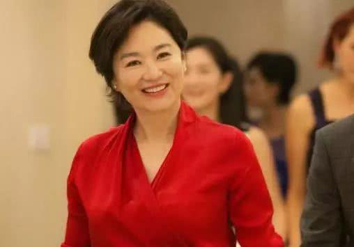 《東成西就》五大美女近照：張曼玉美貌崩塌，王祖賢新照宛如少女，而她才是【人生贏家】