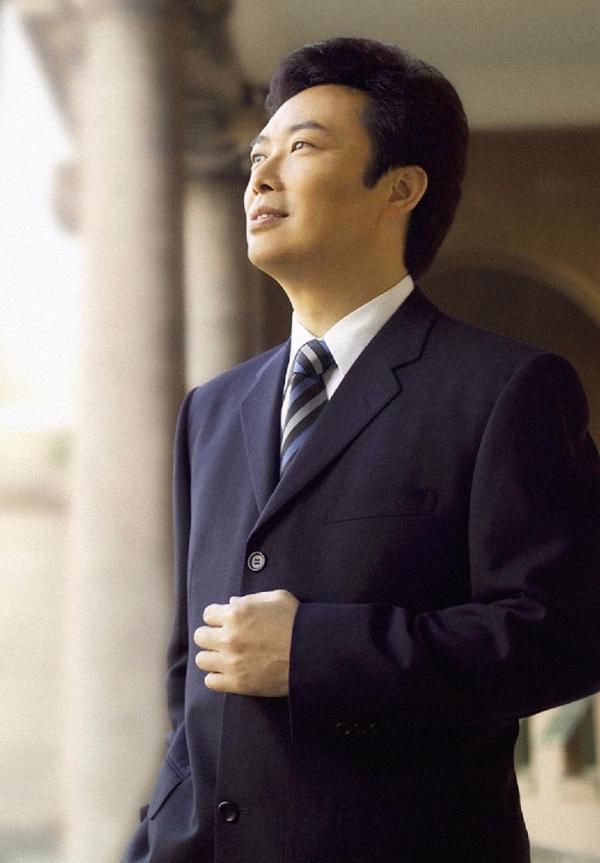 費玉清超高檔「勞斯萊斯」首度曝光！一看到「車牌號碼」所有人都不禁鼻酸... 