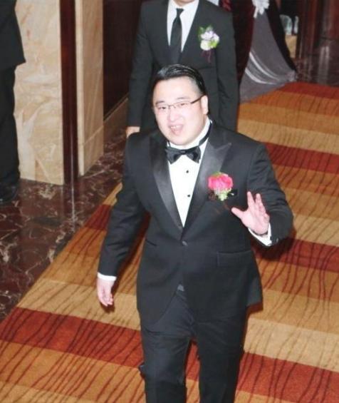 同為曾志偉兒子，一個才貌俱佳，一個長得一言難盡，連娶媳婦都操心！