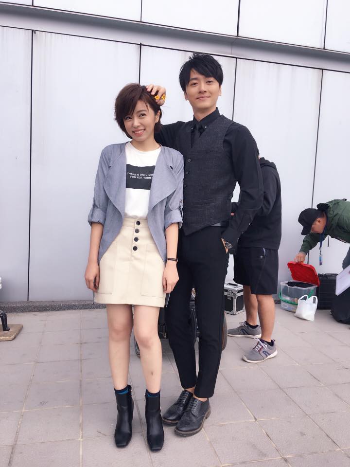 《大時代》男星戲裡外都暖！為孕妻「擠牙膏綁鞋帶」， 從小父母離異渴望有家「3月當雙胞胎爸」！