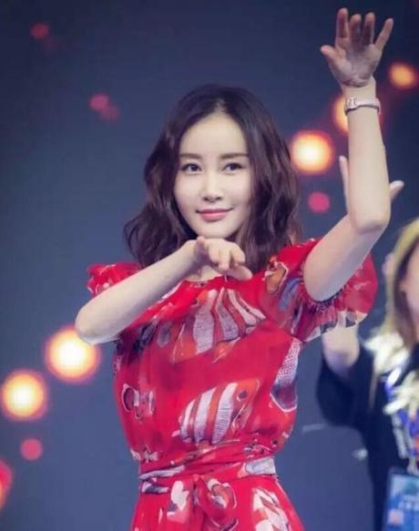 娛樂圈最干淨的4位女星：韓雪只排第二，她無人能動!
