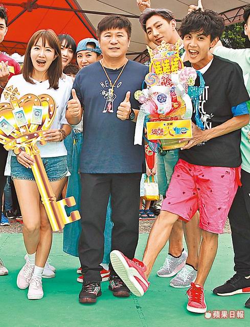 胡瓜27年前錄《百戰百勝》嫩臉有夠帥　完全凍齡「甜笑對鏡頭放電」網友暴動：我戀愛惹❤　