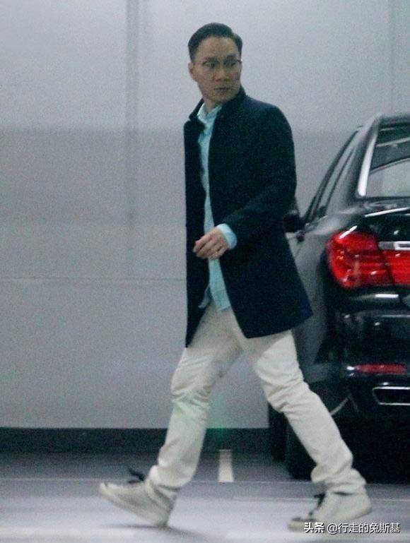 34歲TVB小花被爆入住男友過億豪宅，可仍節儉度日買100塊打折衣服