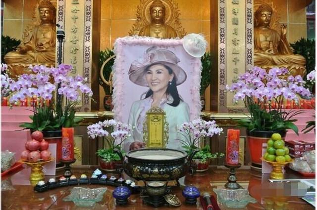  藏了12年，鳳飛飛獨子近照曝光，濃眉大眼很像母親！網友：想起就讓人感慨萬千！
