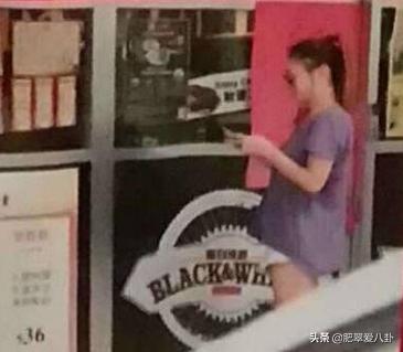 應采兒被拍帶媽媽與Jasper逛母嬰 耐心十足