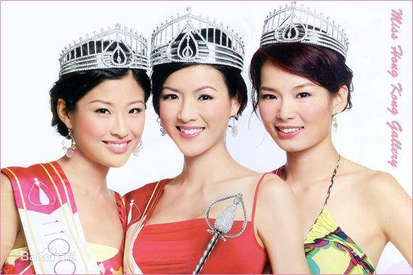 港姐陳茵媺曬一家五口珍貴合照，陳豪帶兒女溫馨出境
