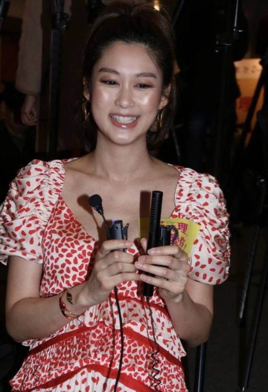 懷孕六個多月！前TVB花旦陀巨肚自曝老公將陪入產房