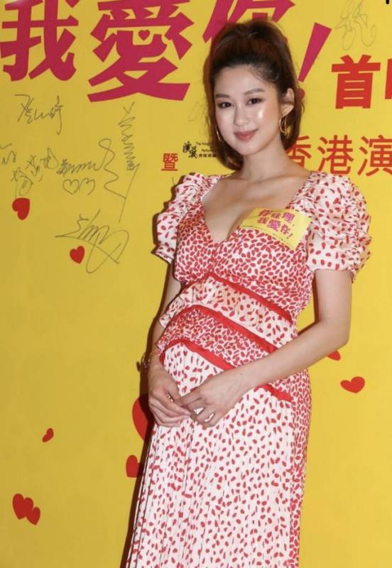 懷孕六個多月！前TVB花旦陀巨肚自曝老公將陪入產房