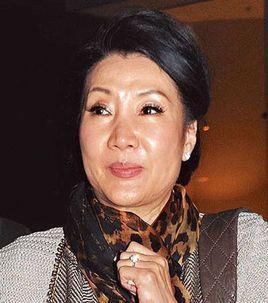 時間能把渣男變傳奇？洪金寶大方承認緋聞藏得好，感激老婆24年婚姻全靠忍…