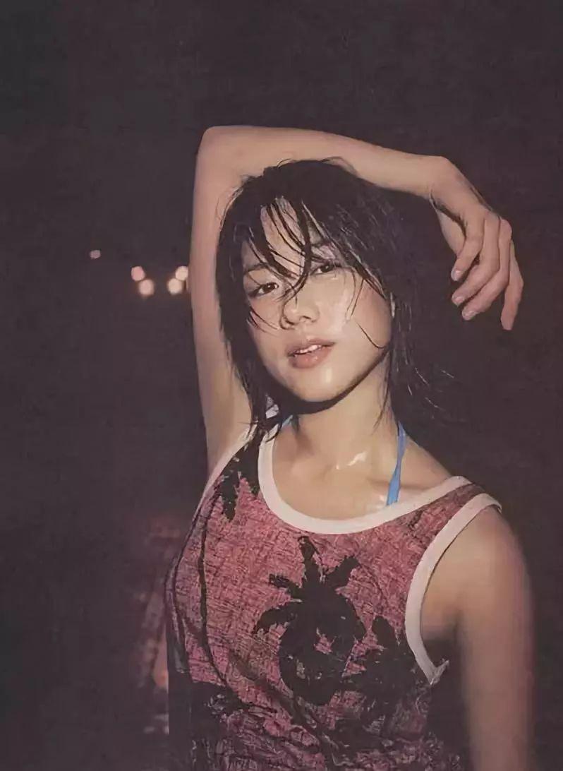 被罵小三專愛有婦之夫，與恩師決裂遭封殺…她的段位可真不低！