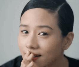 被罵小三專愛有婦之夫，與恩師決裂遭封殺…她的段位可真不低！