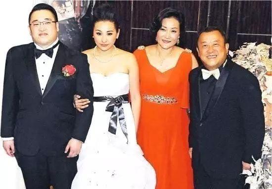 曾志偉四個兒女都不靠爸：三個都在娛樂圈發展，唯獨他的小女兒最神秘！