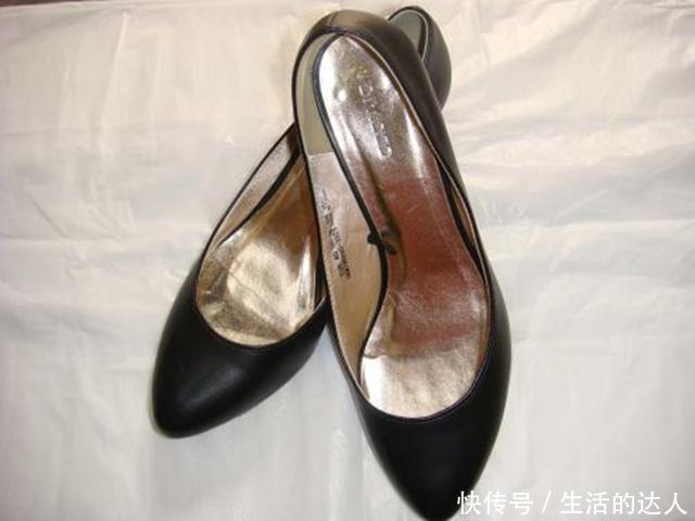 妻子總是加班！丈夫「懷疑有問題」，偶然看見妻子「換下的高跟鞋」卻讓他當場愣了！