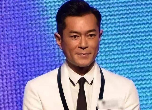 古天樂第104棟教學樓完工…港星全自嘆不如 被質疑「為什麼要刻上名字？」答案暖翻眾人