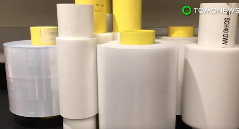 不用買冷氣了！華裔教授拿出「一張薄薄的膜」　鋪在屋頂「室溫瞬間降17度」真面目震撼全球