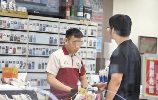 菸價全都白漲！知情人終於抖出「把癮君子當盤子真相」：還在抽的人虧慘了