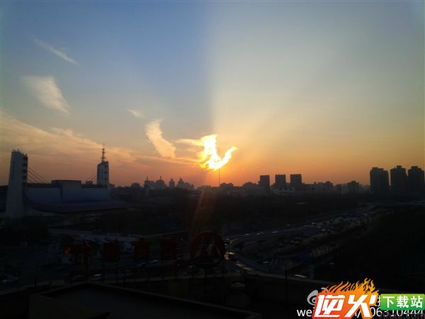 天上驚現「火鳳凰」！奇觀啊！99秒內轉出去者，全家發大財，幸福安康！就今天，萬年不遇！ 