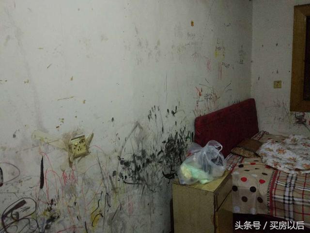 為了省錢這位女孩租了一間「噁髒臭」的10坪小房間，但房東來收房租時，竟變成了「夢幻北歐王國」！