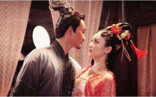 古代大戶人家有妻妾，為何還要養家妓，除了玩樂，還有兩個用途