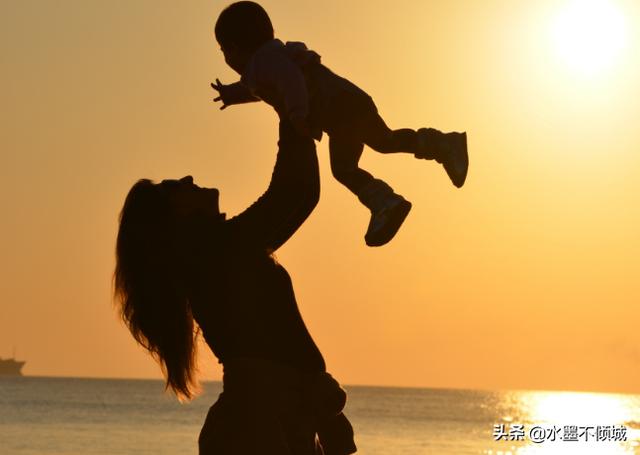 媳婦生孩子，婆婆拒絕照顧！婆婆想辦滿月酒，媳婦拒絕抱孩子去