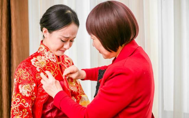 母親來我家養老，婆婆讓老公跟我離婚，知道真相後婆婆追悔莫及