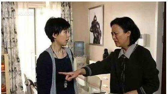 母親來我家養老，婆婆讓老公跟我離婚，知道真相後婆婆追悔莫及