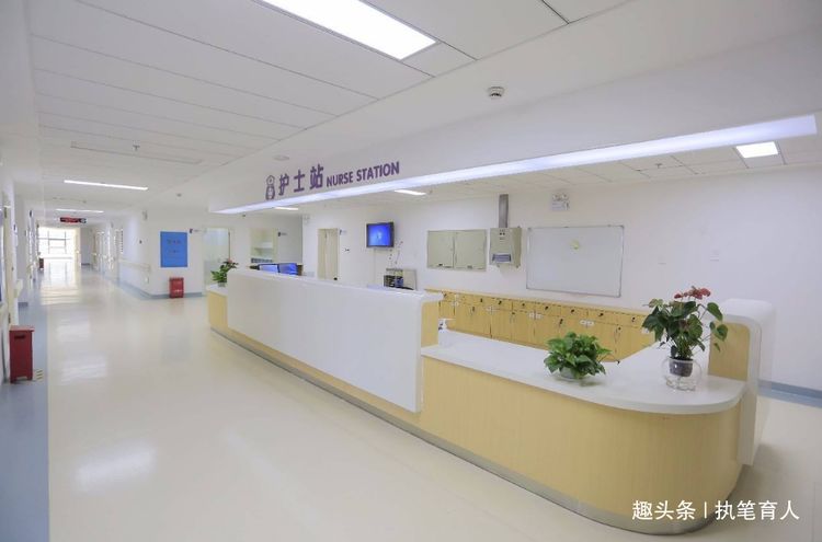 老婆懷孕八個月，俺帶情人去旅遊，接到母親電話，俺如遭雷擊
